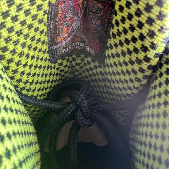 Jordan Retro 5 Venom Black Sneakers - Picture 13 of 15